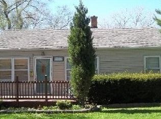 111 N Hamilton St, Lockport, IL 60441