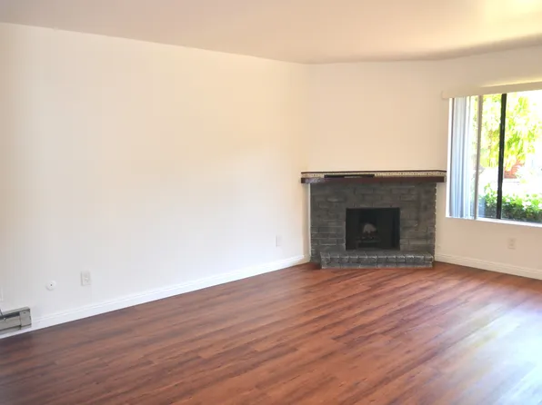 9423 Gold Coast Dr Unit C2, San Diego, CA 92126