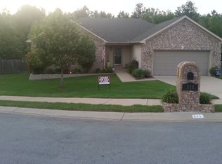 215 Wild Cherry Ln, Benton, AR 72015