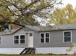 937 Tyler Dr, Eaton Rapids, MI 48827