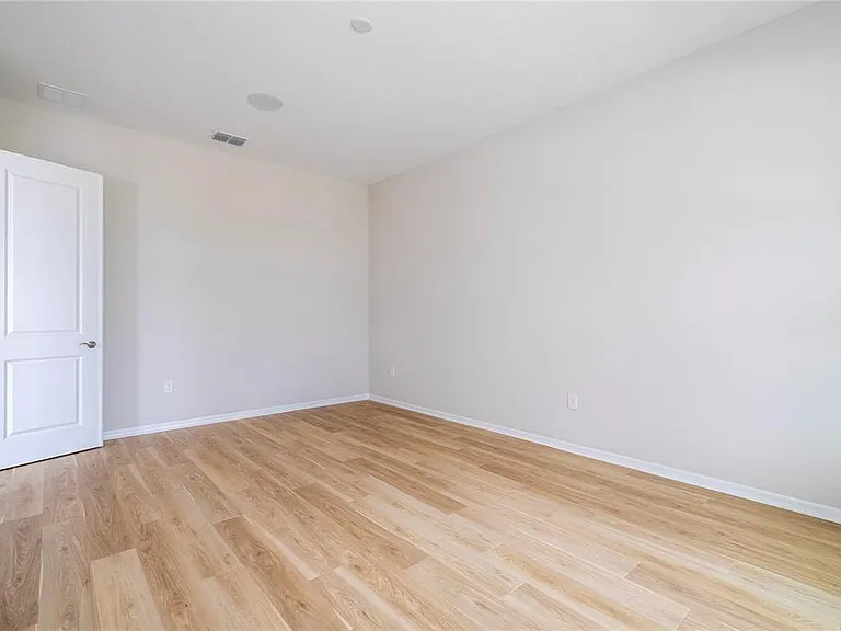 450 Winter Grove Blvd — Photo 24