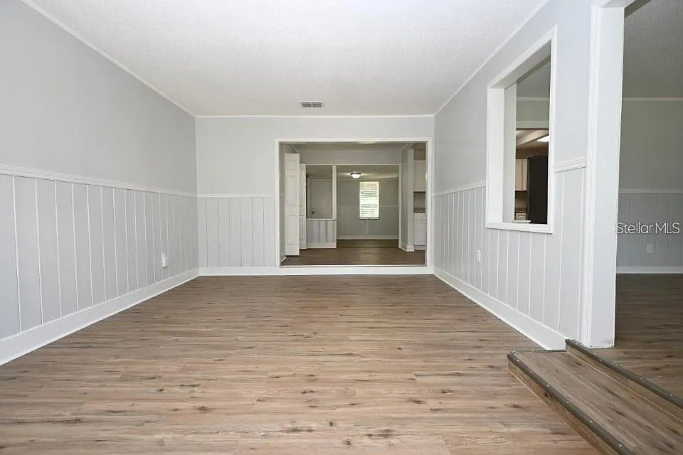 3 bed, 2.0 bath, 1876 sqft, $1,700 — Photo 4