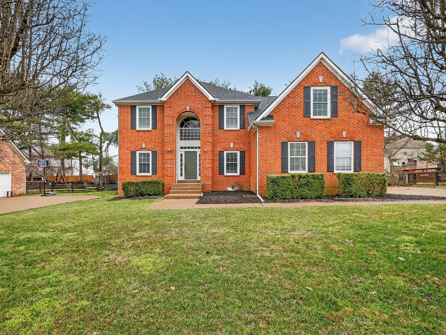 4 bed, 3.5 bath, 3189 sqft, $3,800 — Photo 1