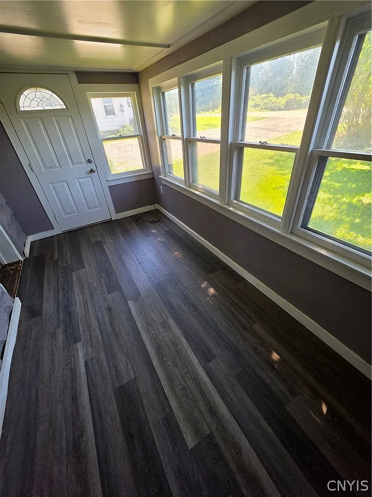2 bed, 1.0 bath, 850 sqft, $1,400 — Photo 2
