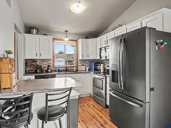 4th image of 505 Cottonwood Dr