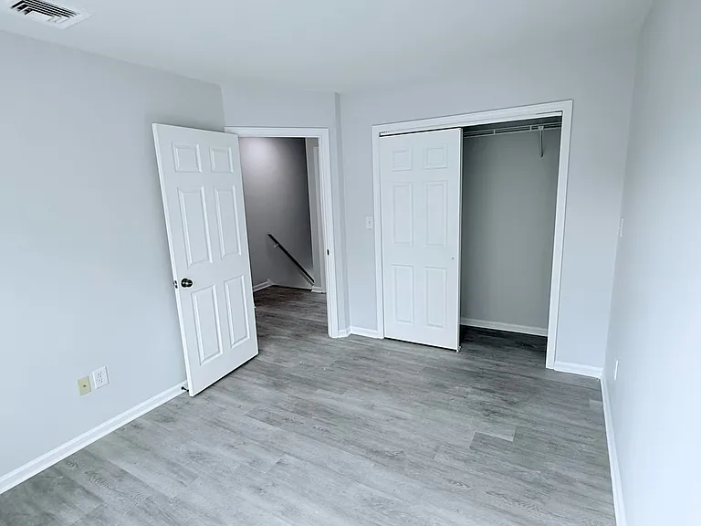 275 Circular Ave #2A — Photo 6