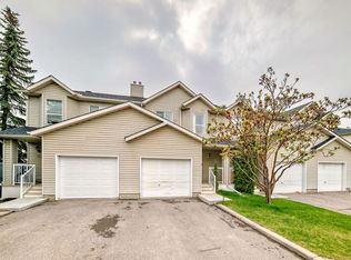 125 Mount Douglas Mnr SE, Calgary, AB T2Z3C8
