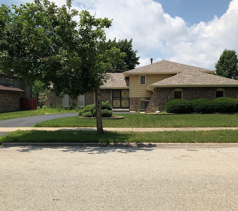 1st image of 16844 Clyde Ave