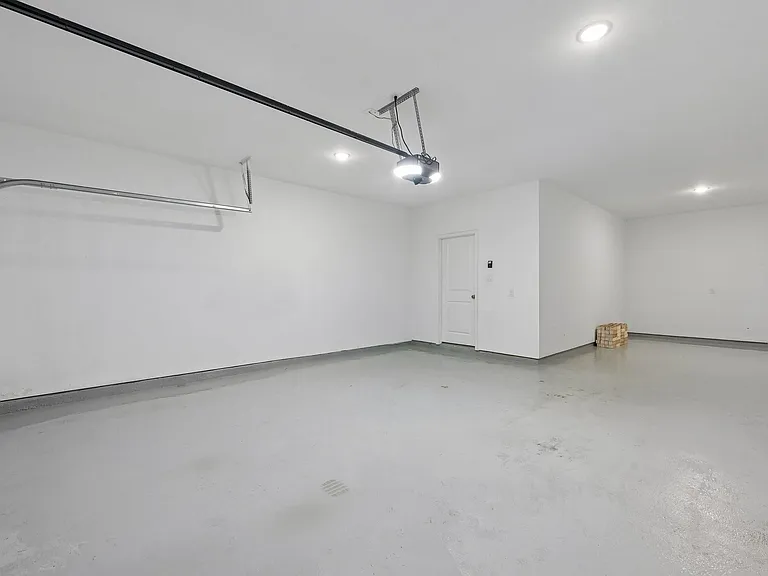 7818 Palm Glade Dr — Photo 31