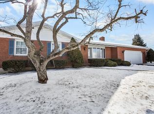 559 Heckman Ave, Nazareth, PA 18064
