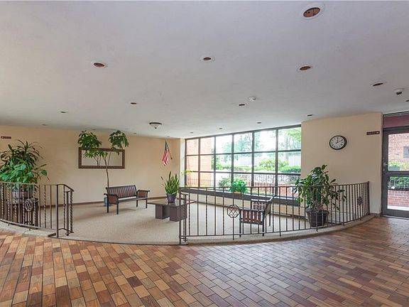 3rd image of 100 Colfax Ave APT 4K