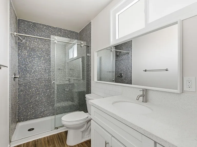 1323 11th Street — Photo 9