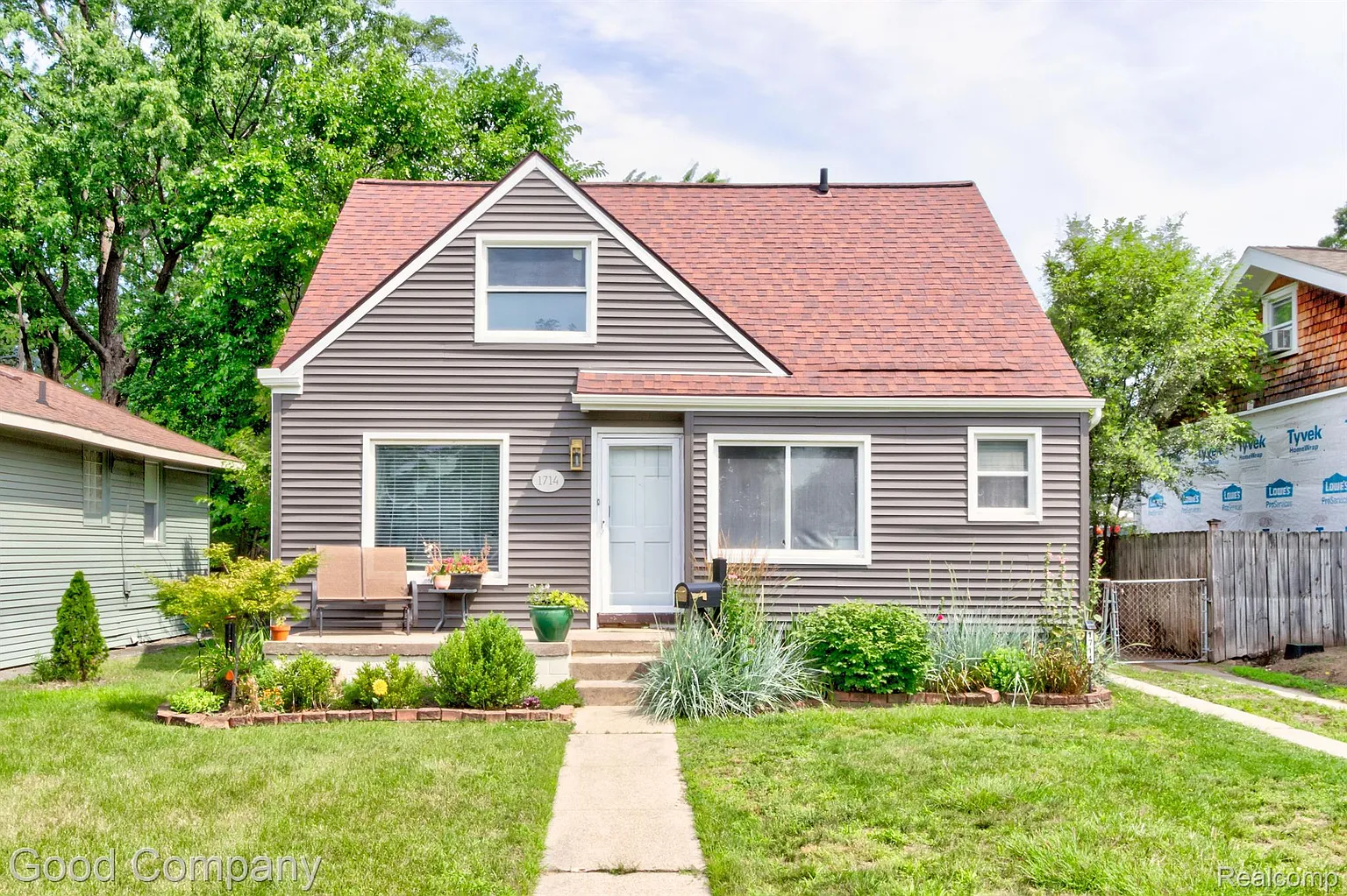 1714 Leroy St photo 1