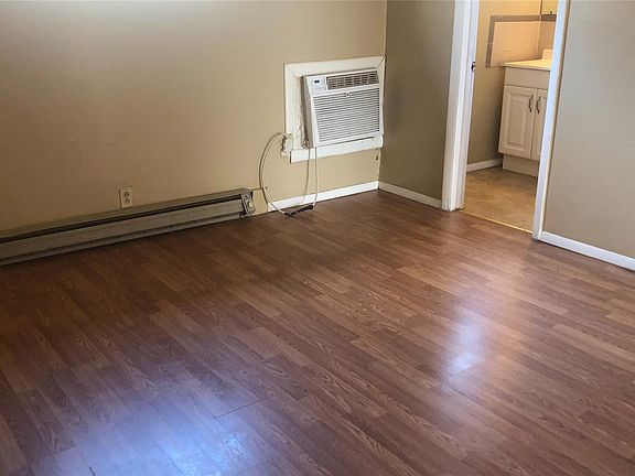 5th image of 1200 Trimble Ave #24