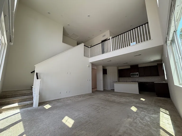 7103 Montecito Ln — Photo 3
