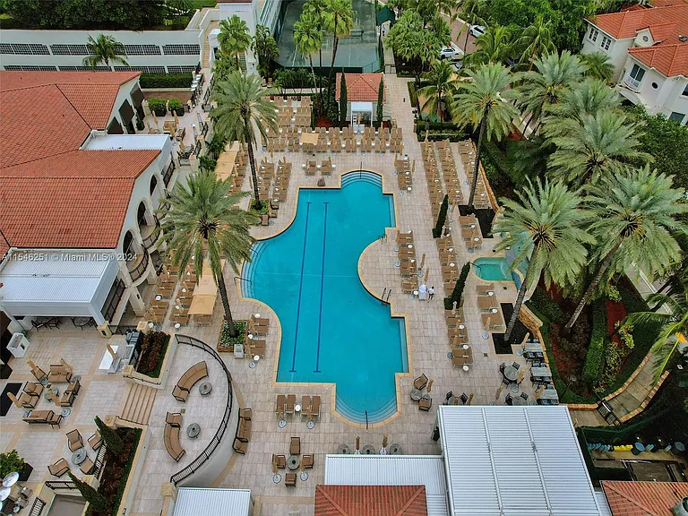 199 Ocean Lane Dr #901 — Photo 34