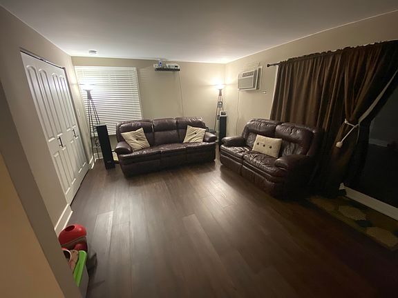 2nd image of 15832 Terrace Dr Unit 01