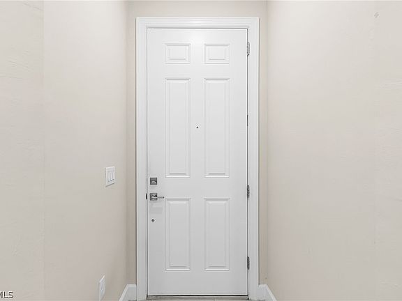 5th image of 7028 Chapel Creek Ln