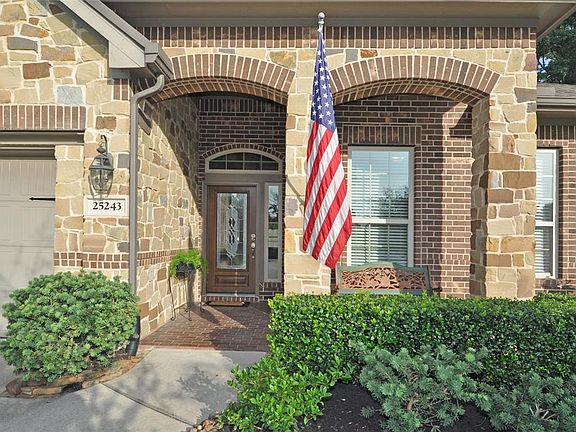 3rd image of 25243 Denton Trace Dr