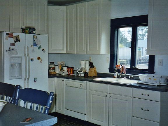 Totally renovated kitchen including cabinets 