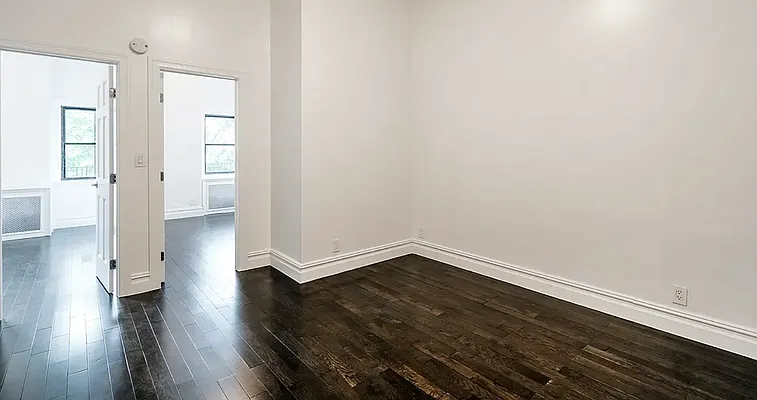 Rented by REAL New York | media 11