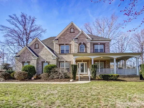 2689 Wingrave St NW, Concord, NC 28027