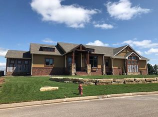505 W Cherry Oaks Ct, Cheney, KS 67025