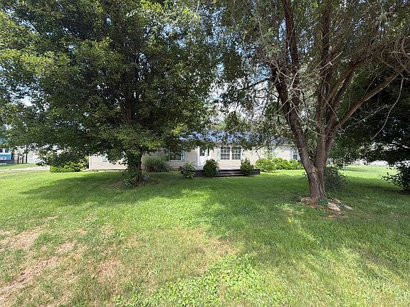 3rd image of 501 Walnut St