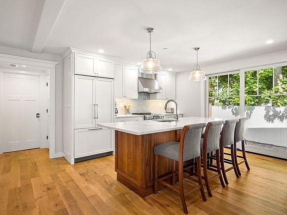 4th image of 86 Prospect St #86