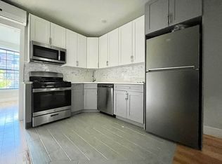 945 Park Pl APT 3A, Brooklyn, NY 11213