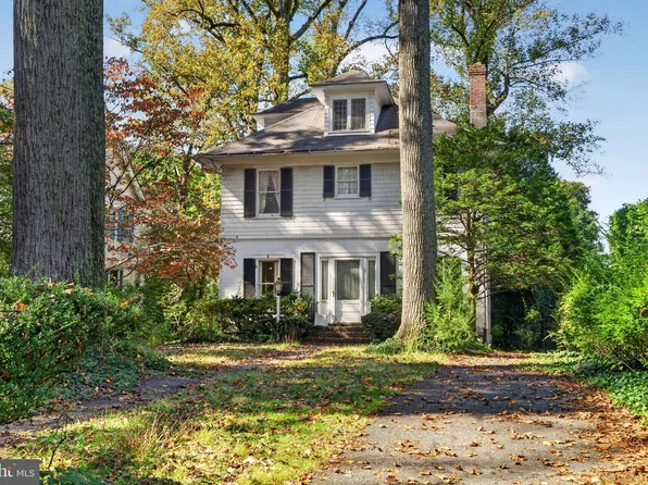 5908 Cedar Pkwy, Chevy Chase, MD 20815