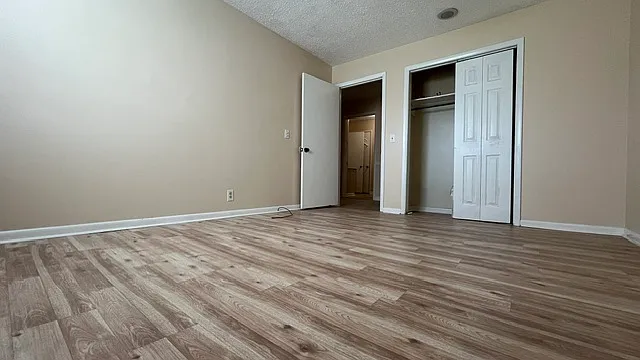 107 Redondo Ct S — Photo 4