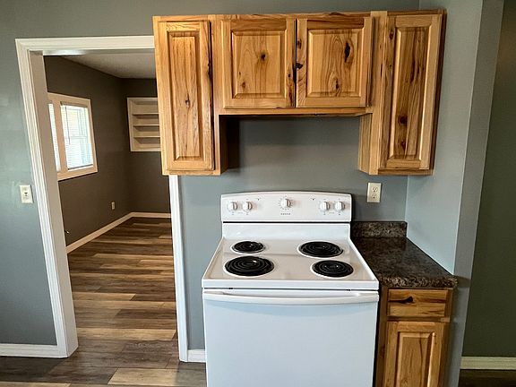 5th image of 855 S Santa Fe Ave APT 3