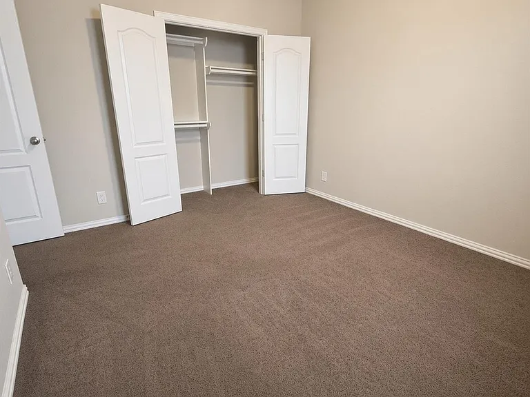 8723 W Crescent Lake Cir — Photo 17