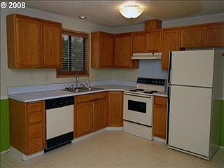1st image of 13901 NE 89th Cir