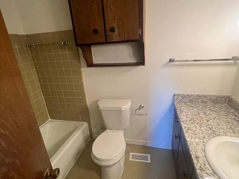 6912 E 46th Pl — Photo 6