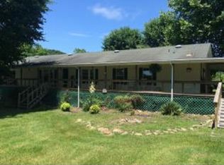 2732 Egan Rd, Big Stone Gap, VA 24219