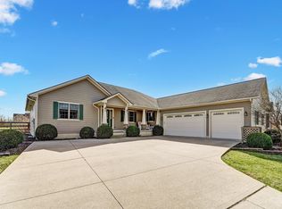 1311 E Pekin Rd, Lebanon, OH 45036