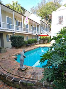 617 Dauphine St #9, New Orleans, LA, 70112