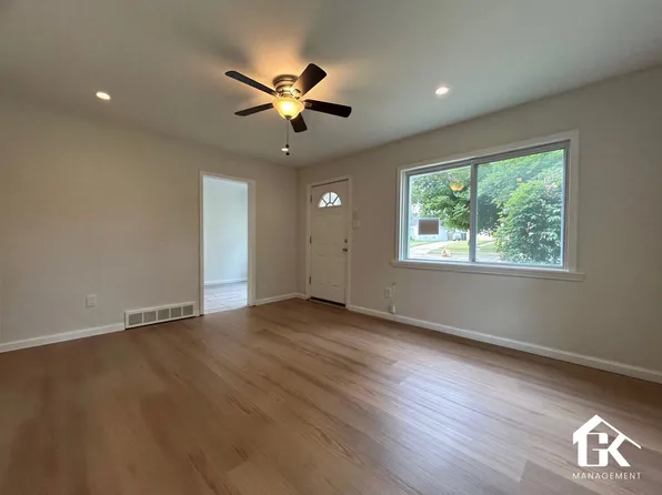 17310 Fenton St, Detroit, MI 48219
