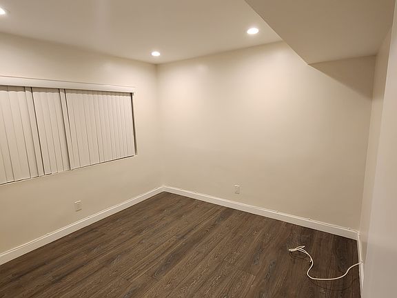 3rd image of 1000 Chalet Ter