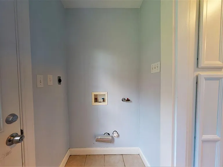 919 Dorothy St — Photo 16