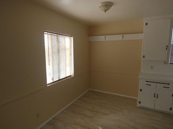 2nd image of 13505 Saticoy St APT 6