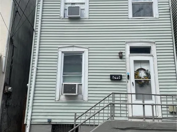 216 N Hall St, Allentown, PA 18102