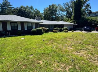 6 Cobb Rd, New Brunswick, NJ 08901