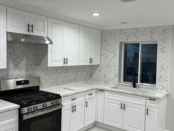 4th image of 10804 El Arco Dr
