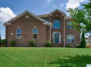 358 Spencer Lakes Dr, Meridianville, AL 35759