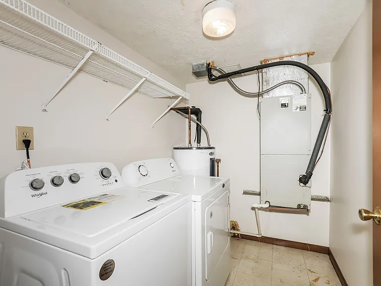 1001 Fannon Dr — Photo 50