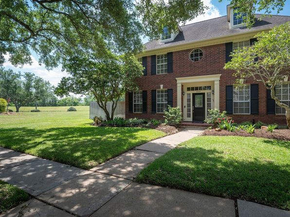 4454 Balboa Dr, Sugar Land, TX 77479