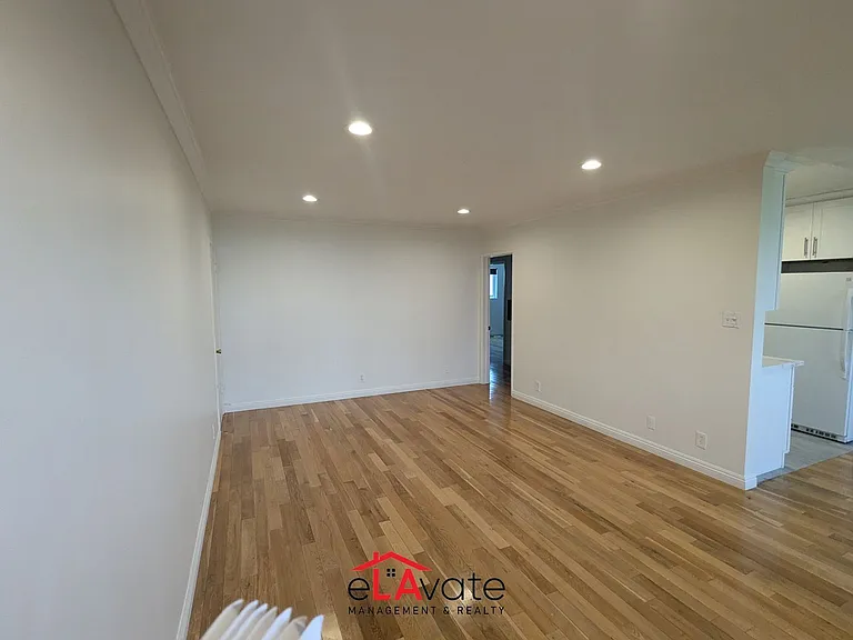 1515 S Beverly Glen Blvd #3 — Photo 3